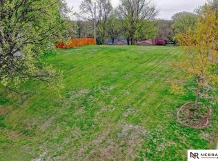 9019 Bellvue Dr, Plattsmouth, NE 68048