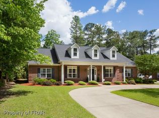 106 N Churchill Dr, Fayetteville, NC 28303
