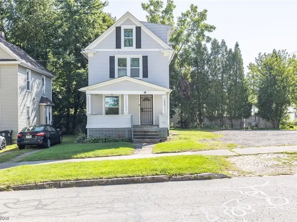 595 Kling St, Akron, OH 44311