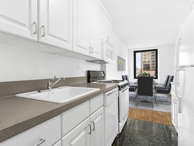 1601 3rd Ave APT 9C, New York, NY, 10128