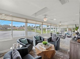 105 Versailles Cir, Naples, FL 34112