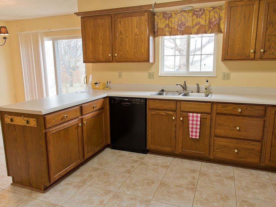 1st image of 2605 Sandstone Dr