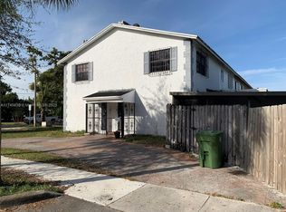 1675 W 68th St, Hialeah, FL 33014