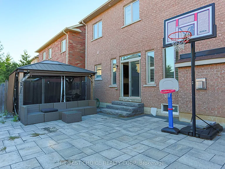 23 Durhamview Cres #MAIN — Photo 13