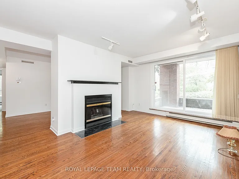 939 N River Rd #105 — Photo 7