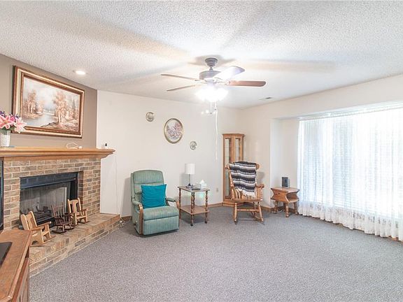 5th image of 1213 Fox Run Dr