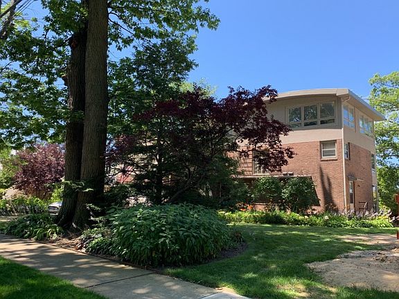 3rd image of 20731 Edgecliff Dr