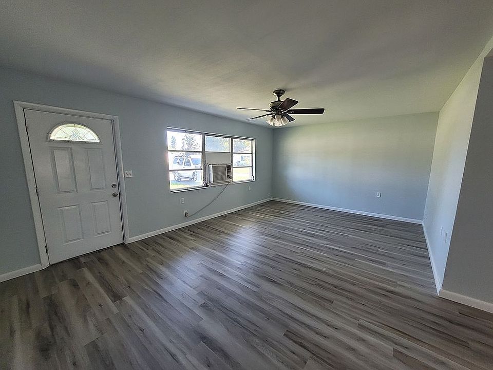 LARGE LIVING RM New Flooring