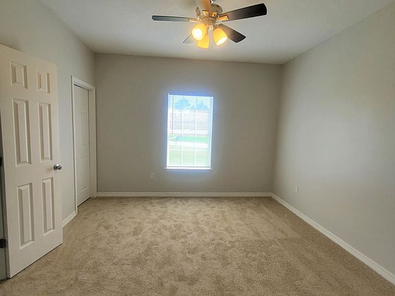 5th image of 11552 Oaklane Dr