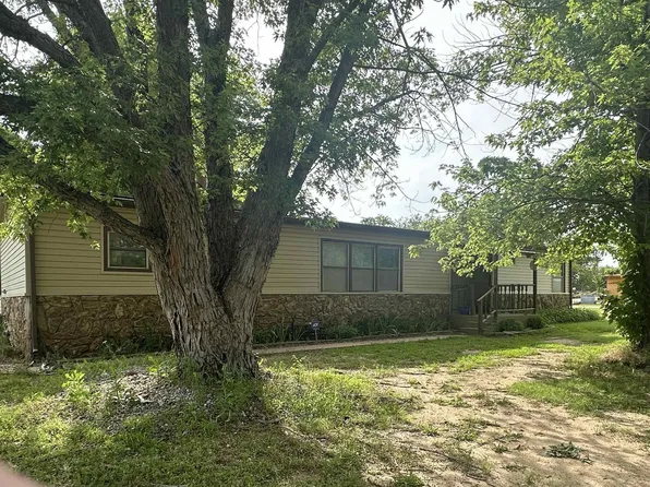 407 N Magnolia St, Attica, KS 67009