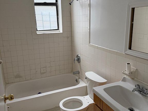 3rd image of 559 W 164th St APT 5C
