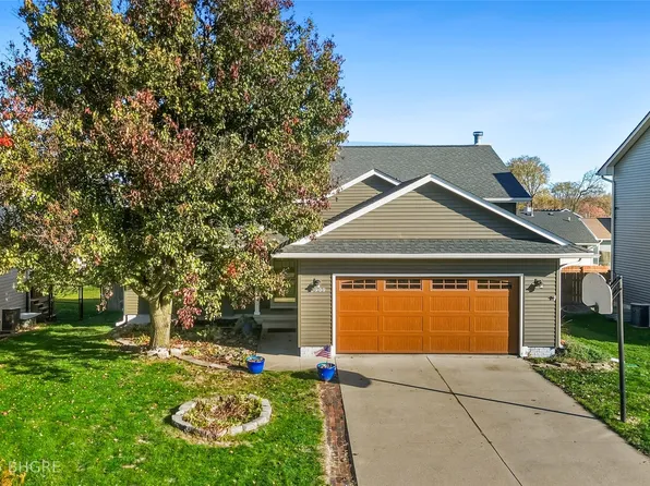 2909 Shadow Creek Ln, Des Moines, IA 50320