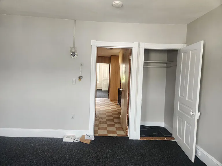 115 W Railroad St — Photo 9