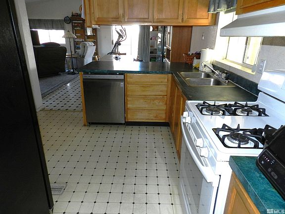 5th image of 4690 W Fir St