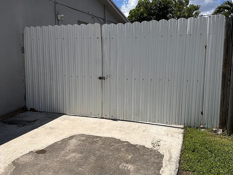 5240 SW 106th Ave — Photo 5