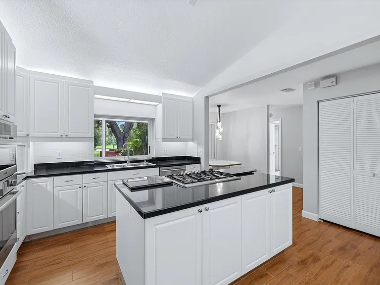 6414 95th St E — Photo 13