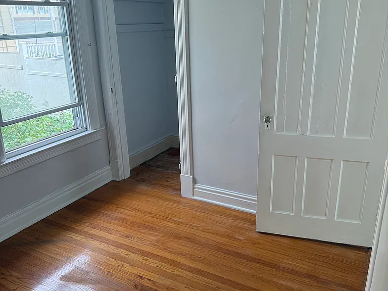 2363 Burdett Ave #1 — Photo 4