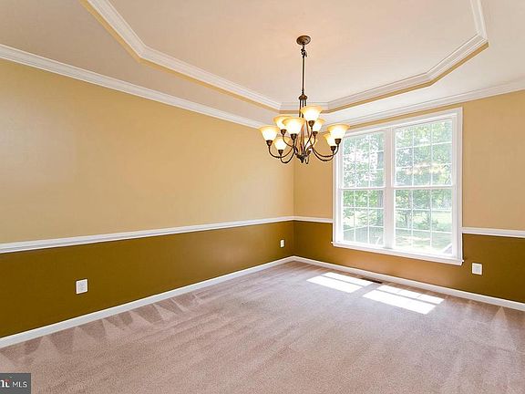 5th image of 106 Norfolk Ct