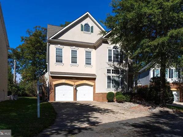 3814 Highland Oaks Dr, Fairfax, VA 22033