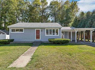 14 Estabrook Cir, West Lebanon, NH 03784