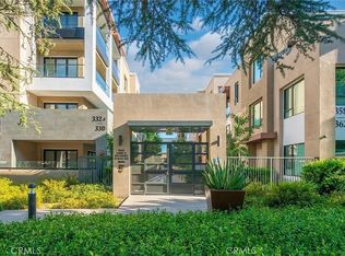 332 W Green St #109, Pasadena, CA 91105