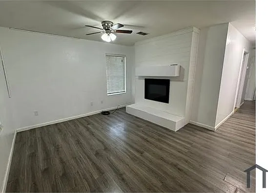3 bed, 1055 sqft, $1,350 — Photo 2