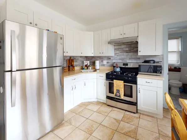 9 Dexter St, Waltham, MA 02453