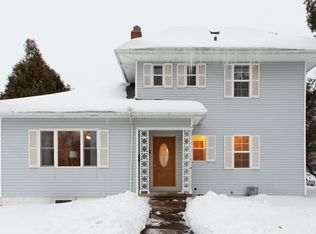 1522 College St, Cedar Falls, IA 50613