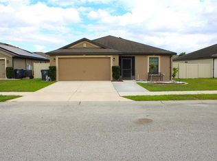 1552 Swan Lake Cir, Dundee, FL 33838