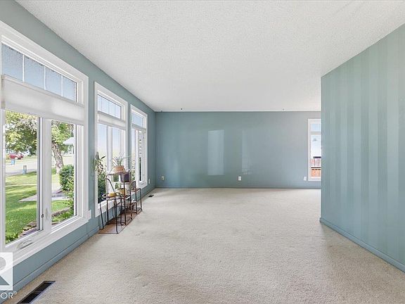 4th image of 128 Green Ash Dr