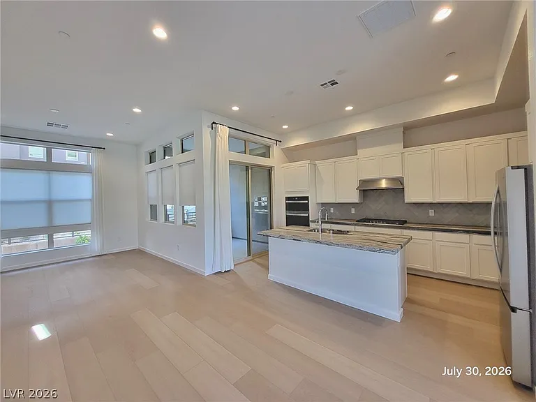 643 Fortis Creek St — Photo 7