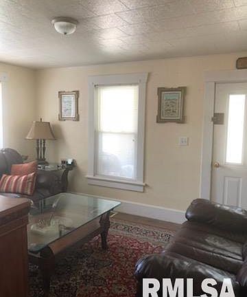 3rd image of 420 N 16th St