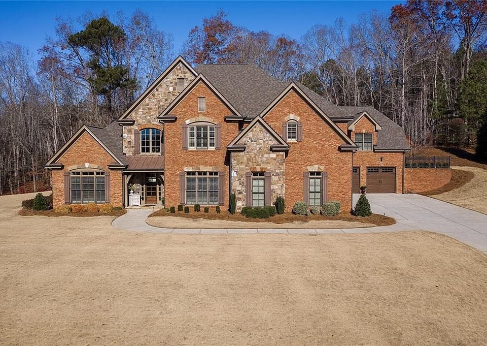 1st image of 341 Oak Forest Dr