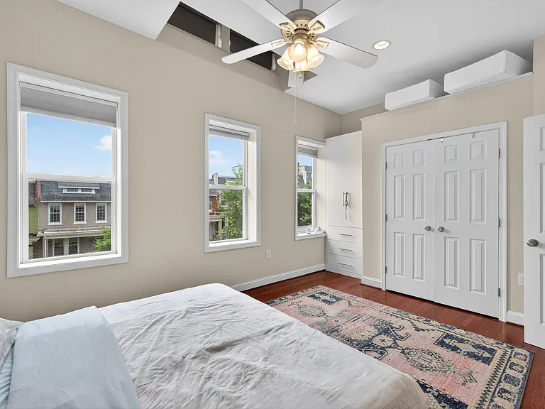 316 Todd Pl NE — Photo 17