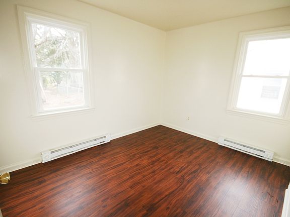 5th image of 2800 Pickett St