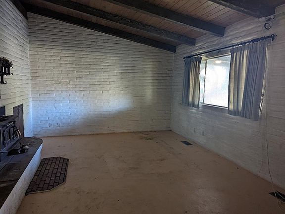 4th image of 2703 Sacramento Dr