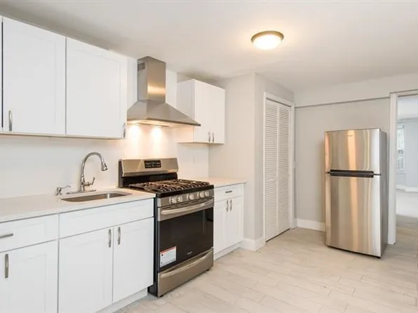 64 Bowers Street image 1 of 10