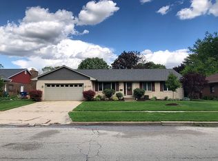 1616 Carlisle Ln, Dekalb, IL 60115