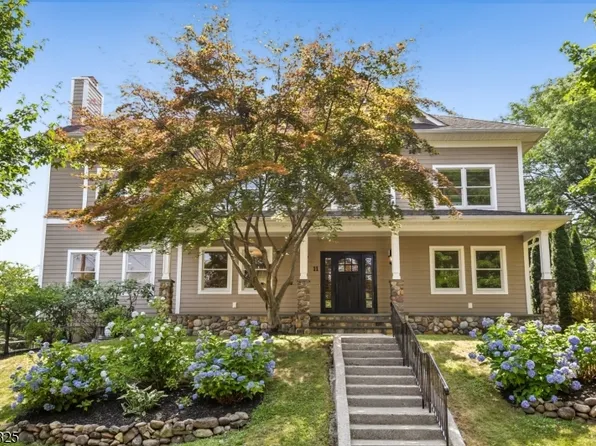 11 Fairwood Rd, Madison Boro, NJ 07940