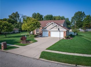 3065 King James Dr, Dayton, OH 45432