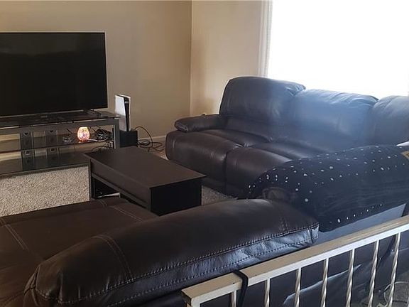 2nd image of 3801 Chamberlain Dr