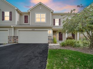 1325 Newport Cir, Hampshire, IL 60140