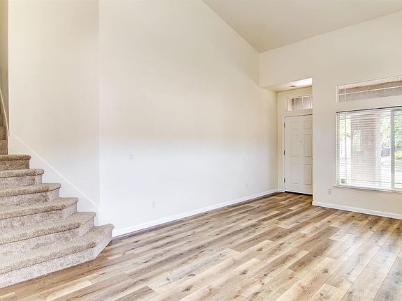 4th image of 5438 Buckwood Way