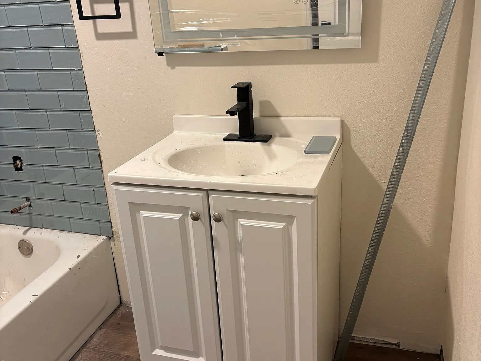 2 bed, 950 sqft, $1,750 — Photo 4