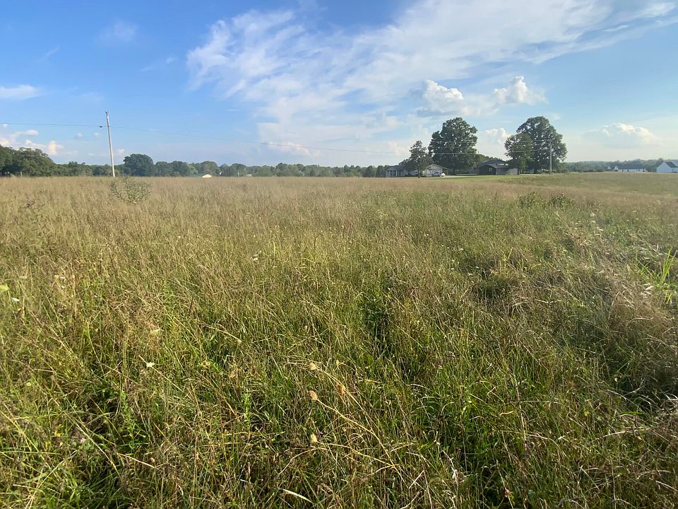2nd image of 3 Pleasant Ridge Rd