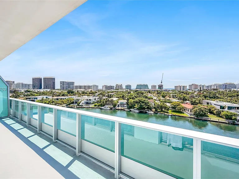 9201 E Bay Harbor Dr #Penthouse 809 — Photo 42