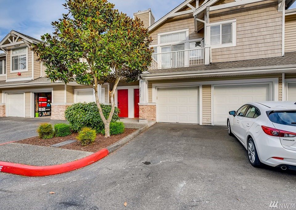 1st image of 23739 SE Summerhill Ln #4