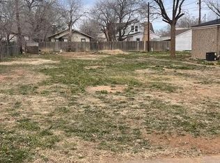 1906 17th St, Lubbock, TX 79401