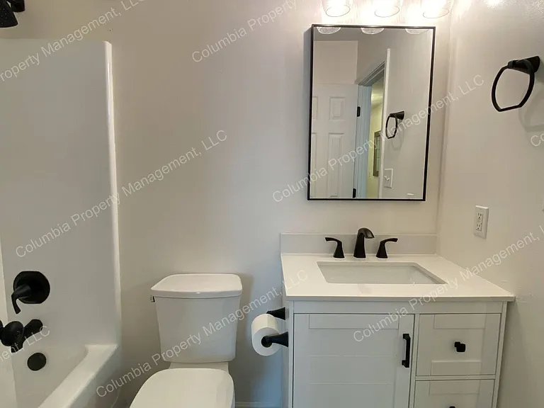 207 Philmont Dr — Photo 7