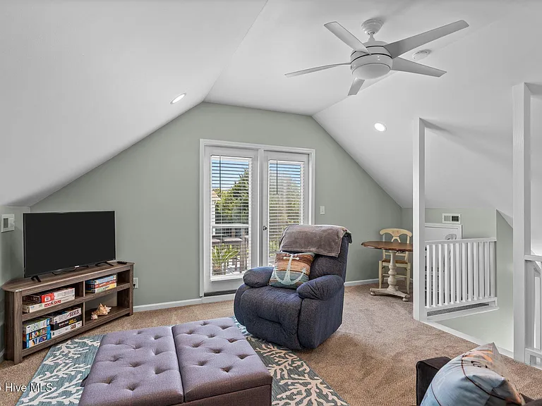 125 Pelican Dr — Photo 35